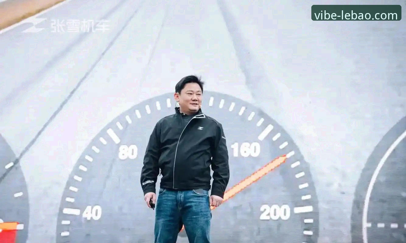 世界超级摩托车锦标赛匈牙利站：张雪机车车队最后一圈奇迹逆转